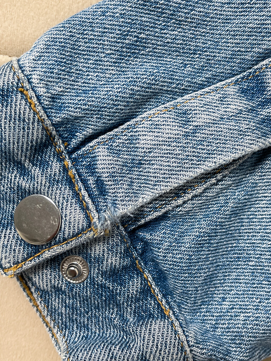 Куртка джинсова вільного крою синього кольору 3
